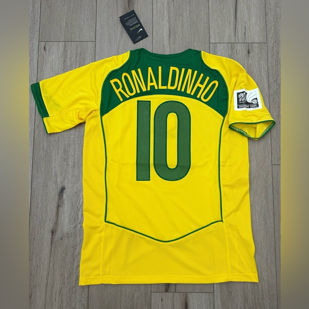 Brazil Ronaldinho Jersey 2005 Yellow